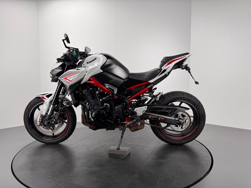 Fahrzeugabbildung Kawasaki Z900 *TOP-ZUSTAND *BODIS *KURZES HECK