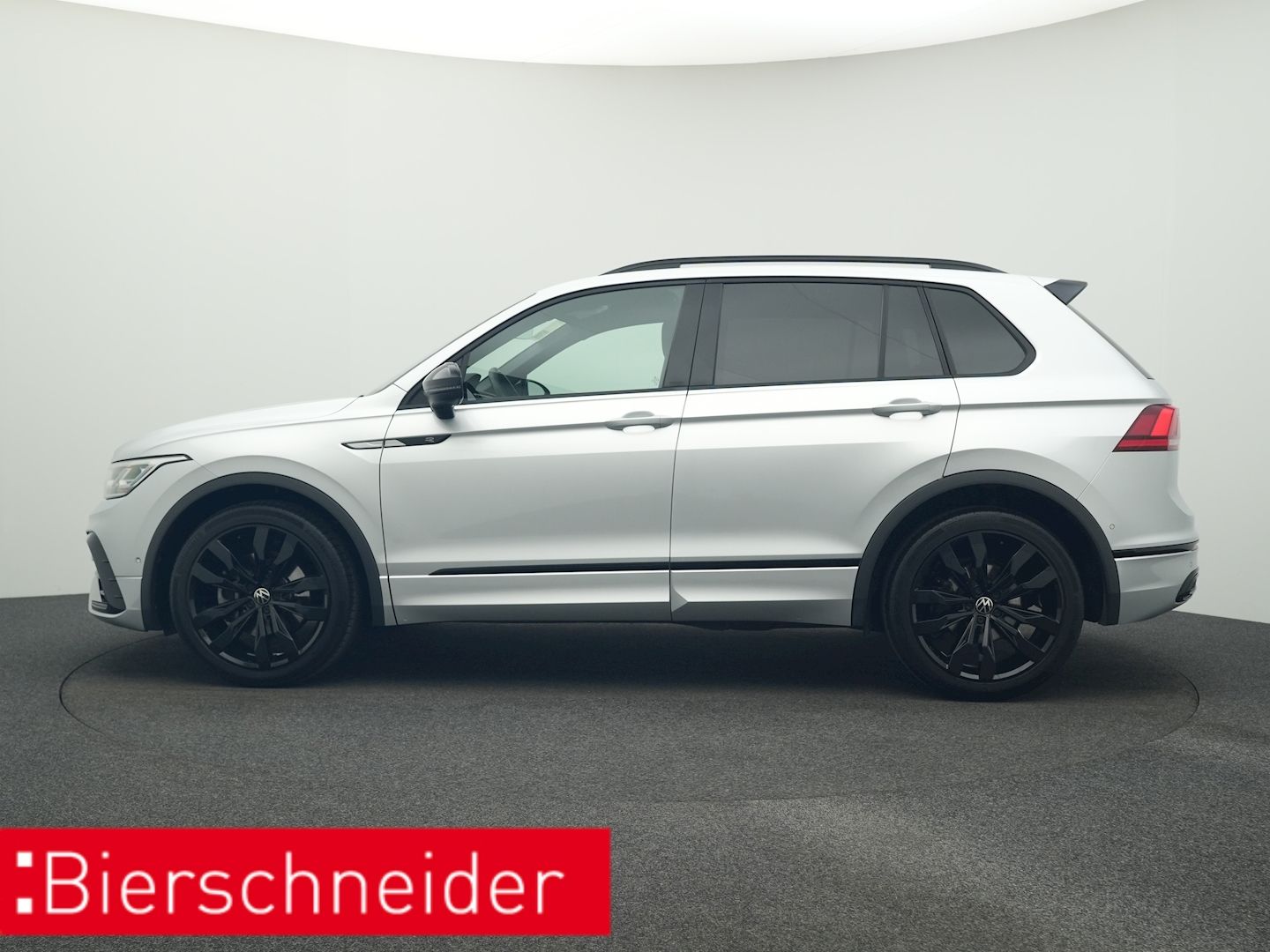 Volkswagen Tiguan 2.0 TDI DSG 4Mo. R-Line BLACK-STYLE AHK E imagem 3
