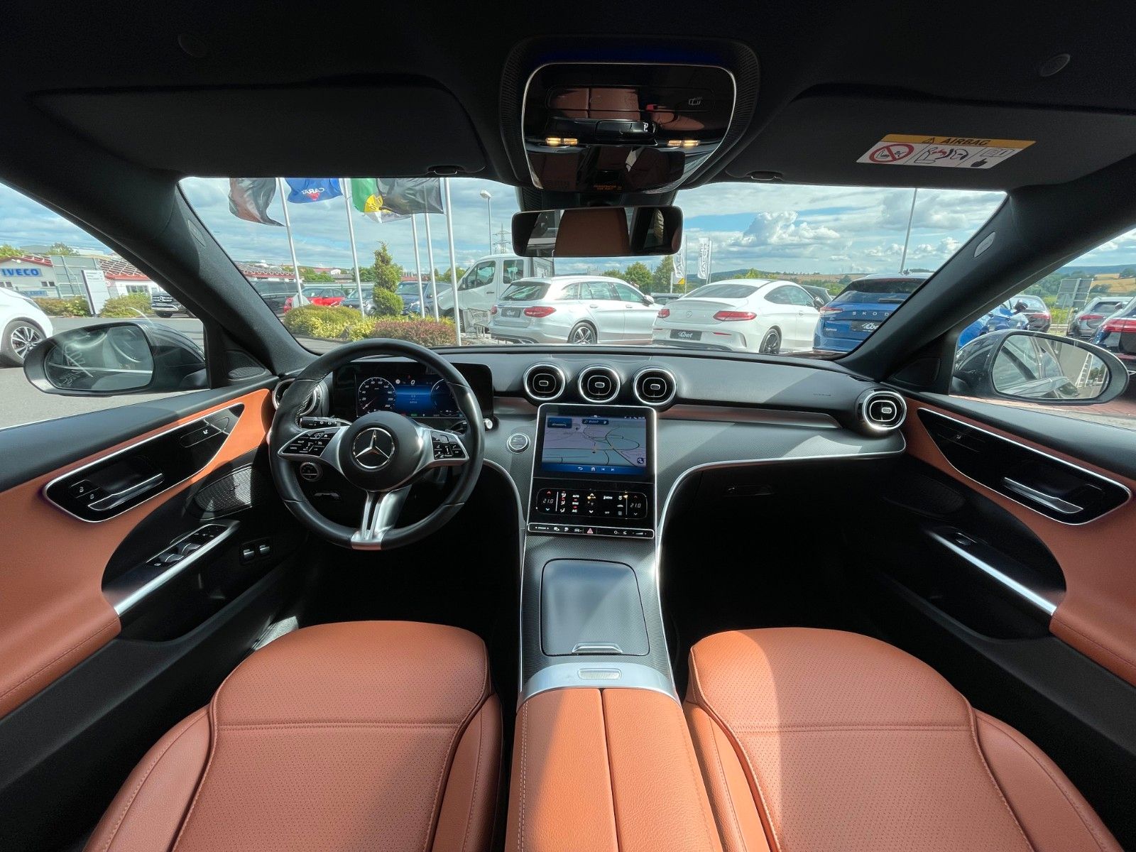 Fahrzeugabbildung Mercedes-Benz C 300 e T AVANTGARDE R-Kamera+TOTW+Carplay