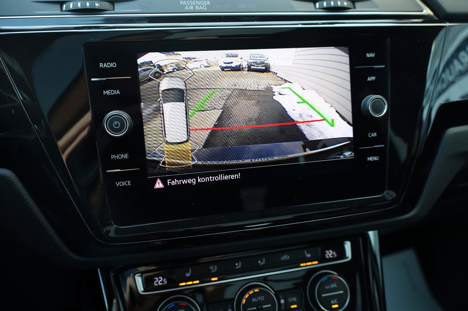 Fahrzeugabbildung Volkswagen Touran Highline Leder,Navi,LED,ACC,Panorama,SH