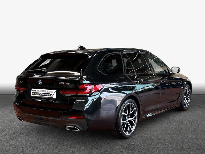BMW 530e xDrive Touring Aut. M-Paket AHK Pano Laser imagem 2
