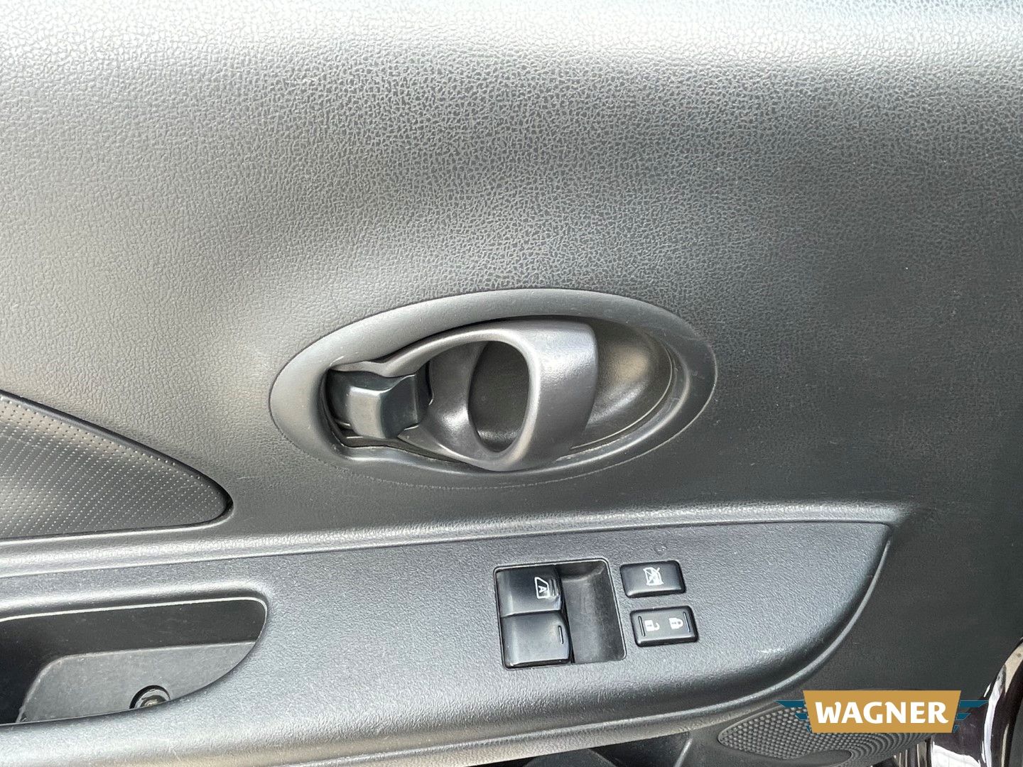 Fahrzeugabbildung Nissan Micra First 1.2 Klimaanlage Isofix Tüv Neu