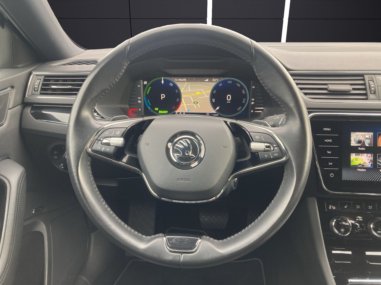 Fahrzeugabbildung SKODA Superb Combi L&K iV