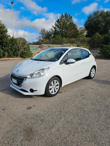 Peugeot 208 1.2 VTi 82 CV 3 porte Allure