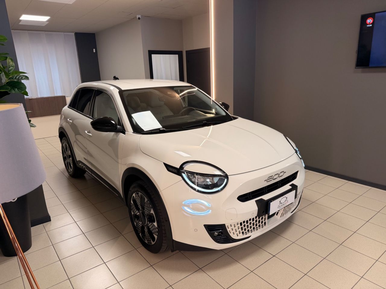Fiat 600 Hybrid 110 CV DCT MHEV La Prima imagem 3