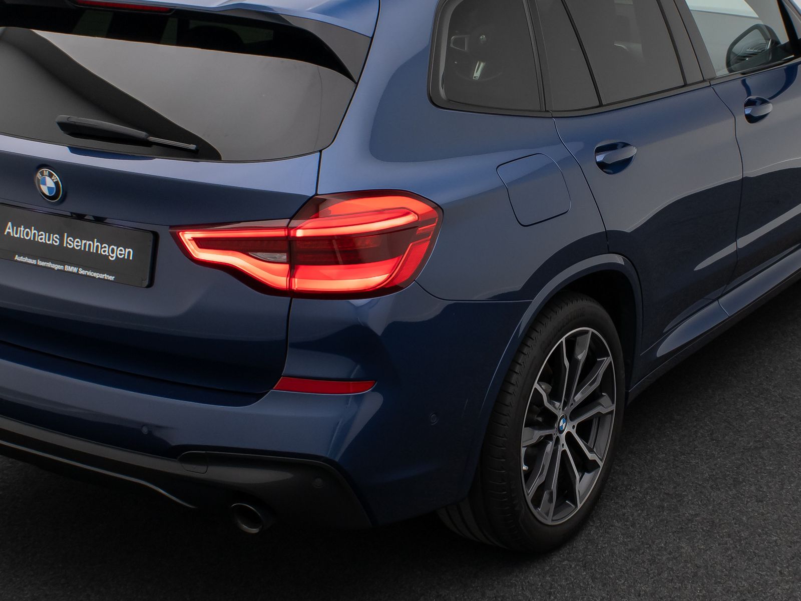 Fahrzeugabbildung BMW X3 xD20d M SPORT HUD DAB Kamera AHK Alarm 20Zoll