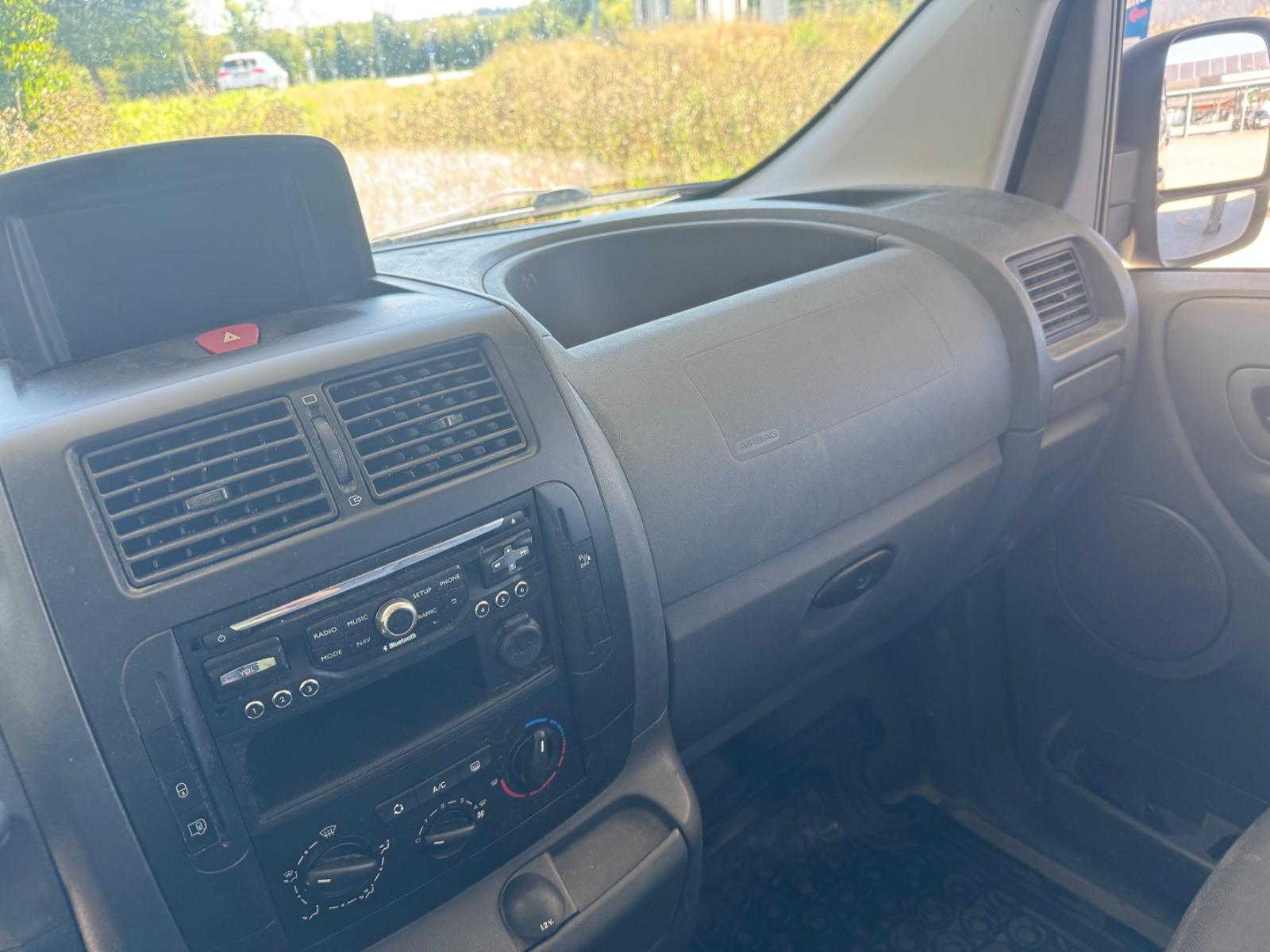Peugeot Expert, mit 6 sitze