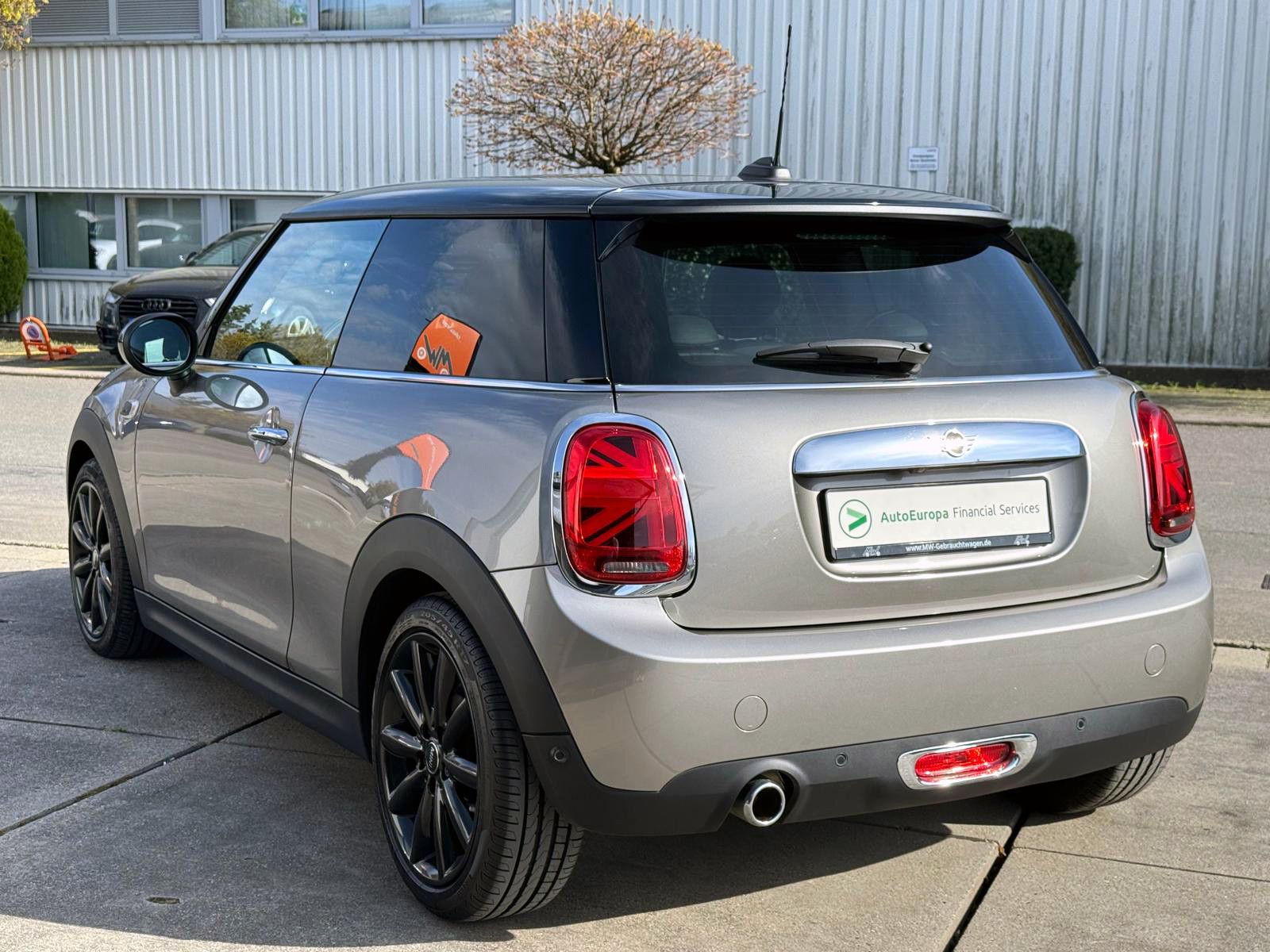 Fahrzeugabbildung MINI Cooper Steptr. LED NAV KAM PDC PANO  eGSD TEMP
