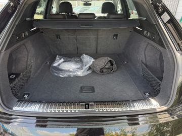 Audi Q8 e-tron - 10