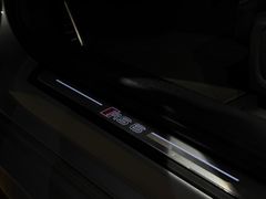 AUDI RS6 4.0 TFSI*PANO*B&O*HEADUP*AHK*STANDHEIZUNG*