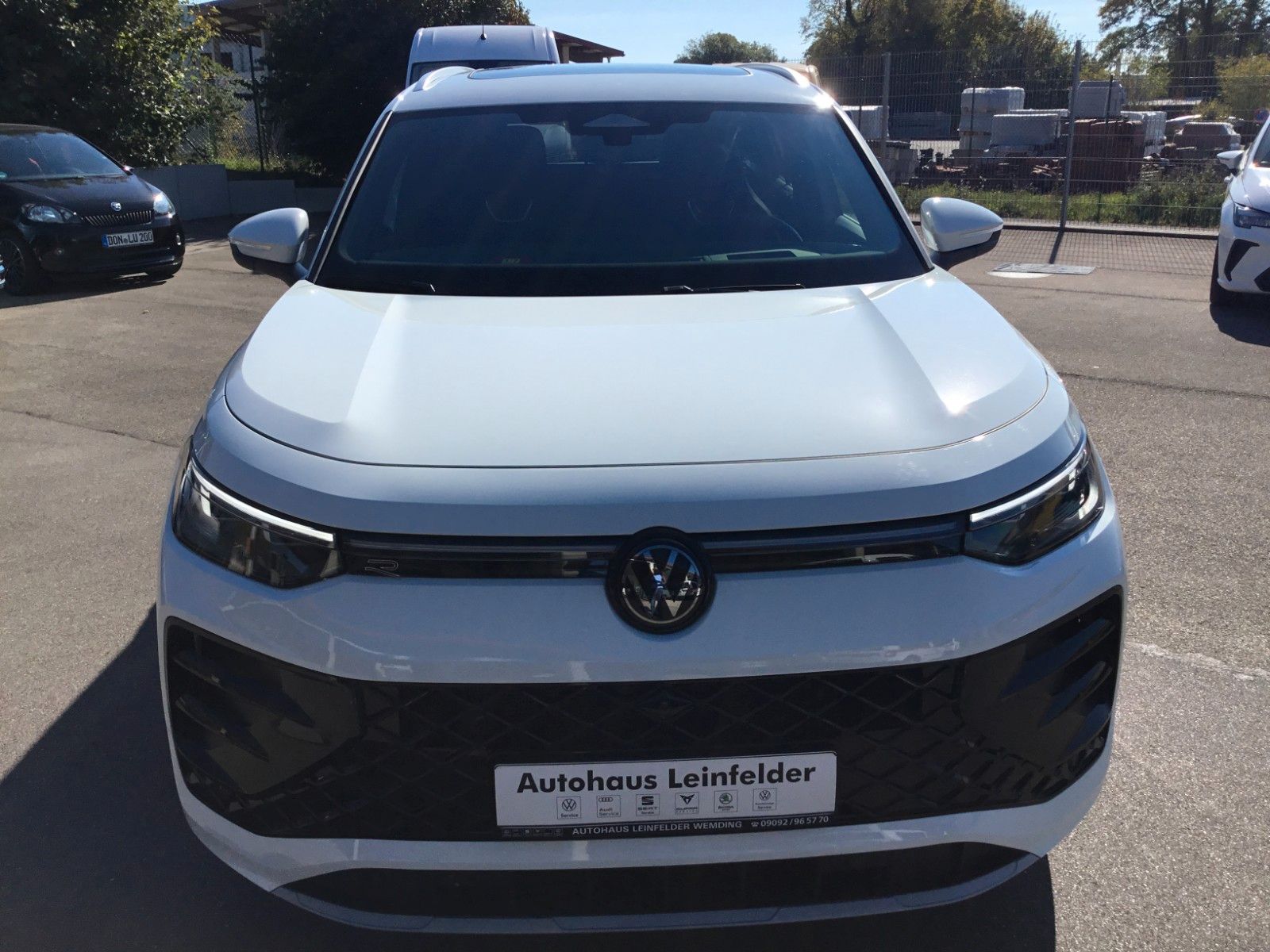 Fahrzeugabbildung Volkswagen Tayron 2.0TDI DSG 4M R-Line+Standh.+AHK+Pano+20"