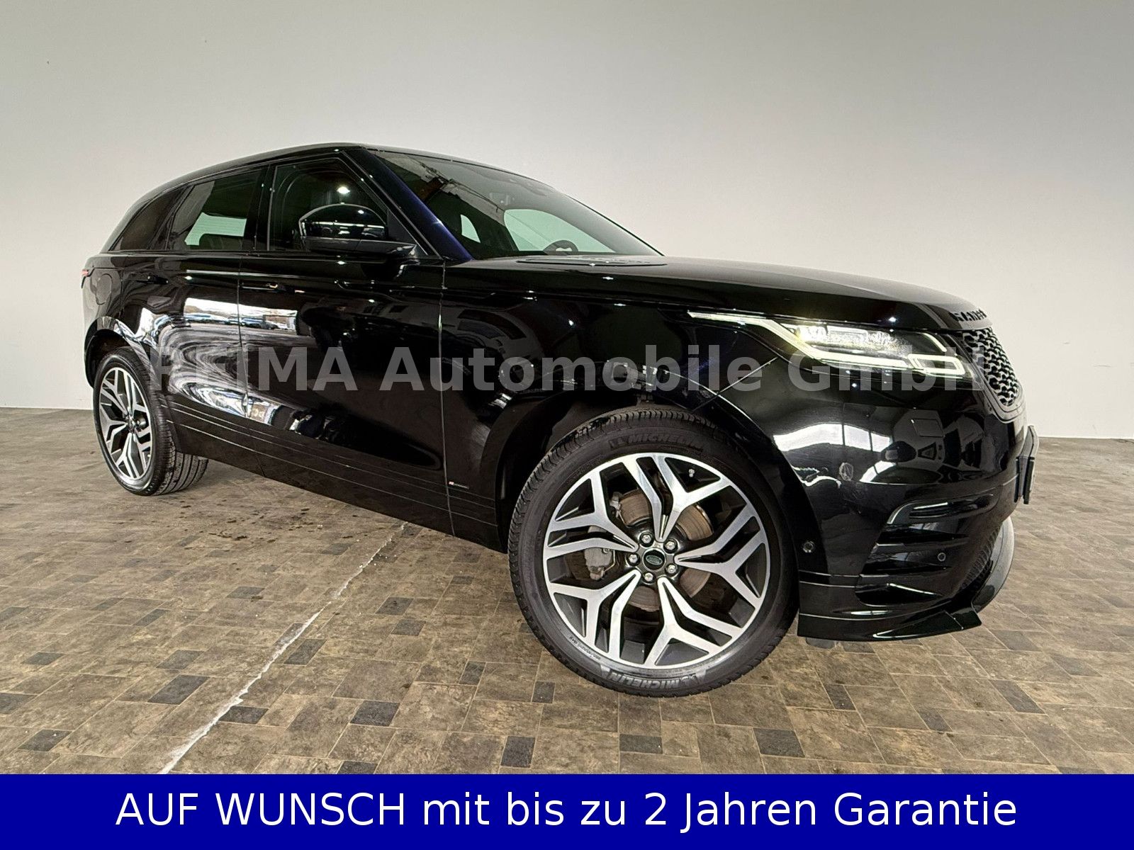 Fahrzeugabbildung Land Rover Range Rover Velar  2,0T  R-Dynamic SE, Pano, LED