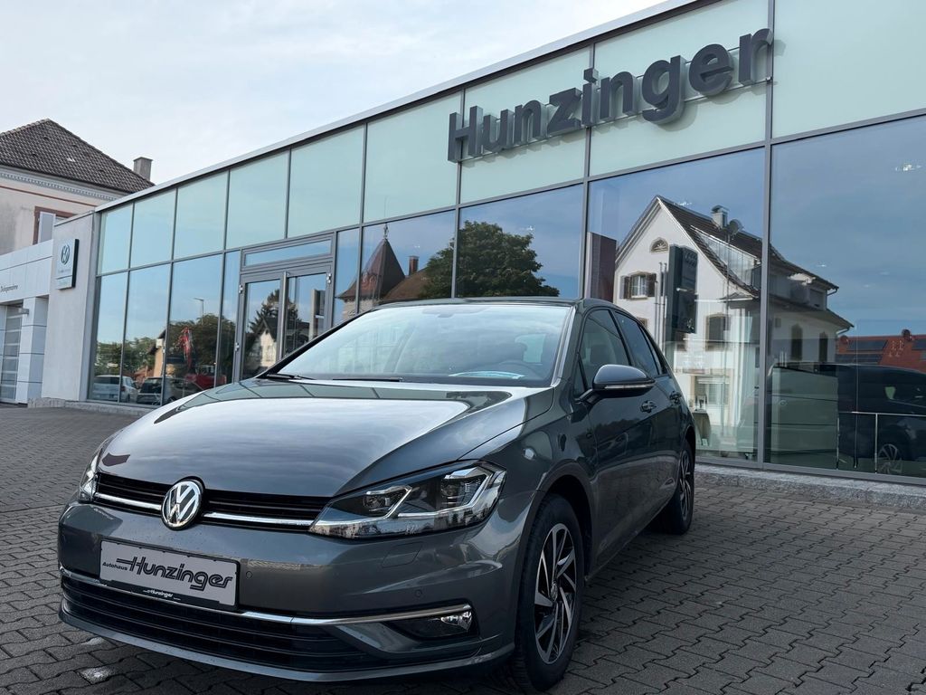 Image of Volkswagen Golf