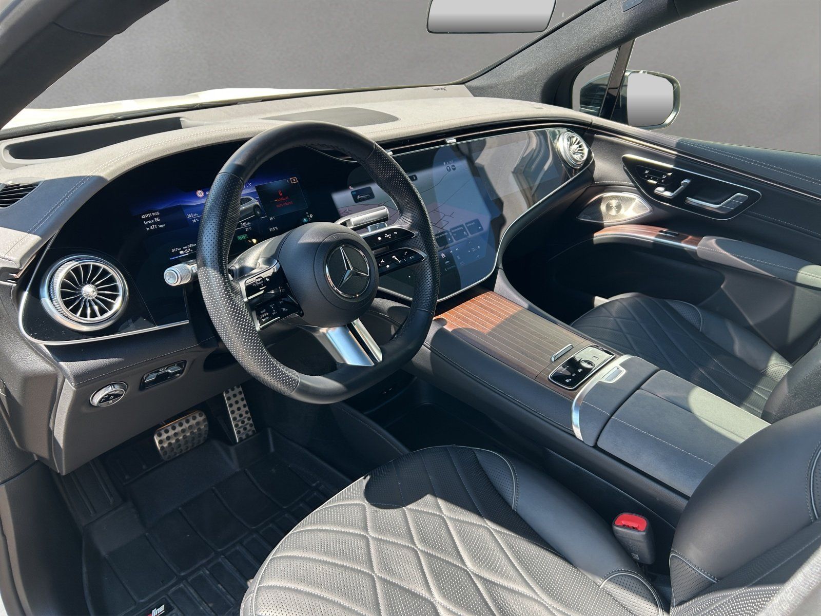 Fahrzeugabbildung Mercedes-Benz EQS 500 SUV AMG Distro PANO Burme Airmatic 360°