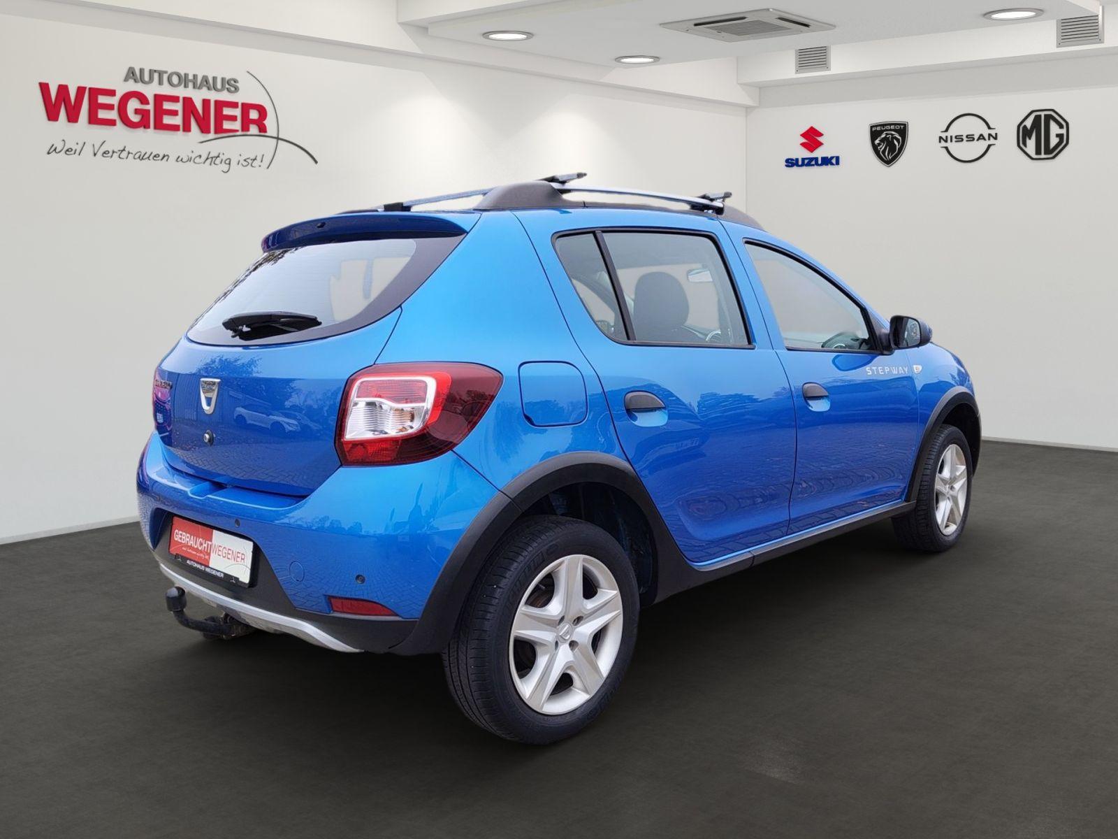 Dacia Sandero 2015 — interior