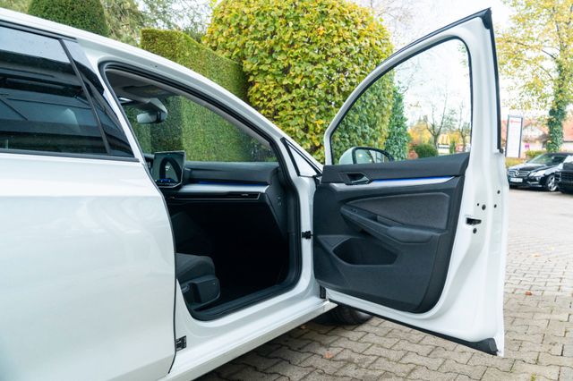 Volkswagen Golf 8 2.0 TDI LIFE/ BUSINESS/ AHK/ LED+ Volkswagen Golf 8 2.0 TDI LIFE/ BUSINESS/ AHK/ LED+