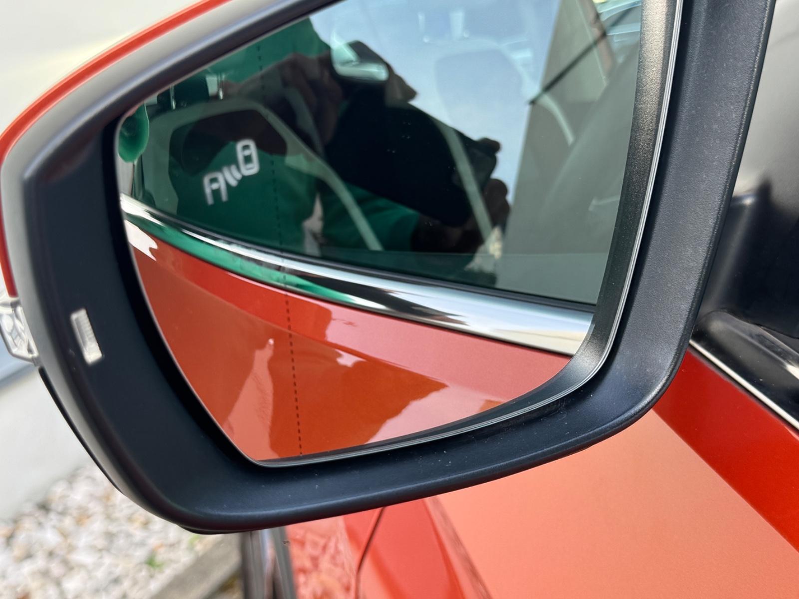 Volkswagen T-Cross 1.0 TSI"Style Orange-Design"Autom./Top !