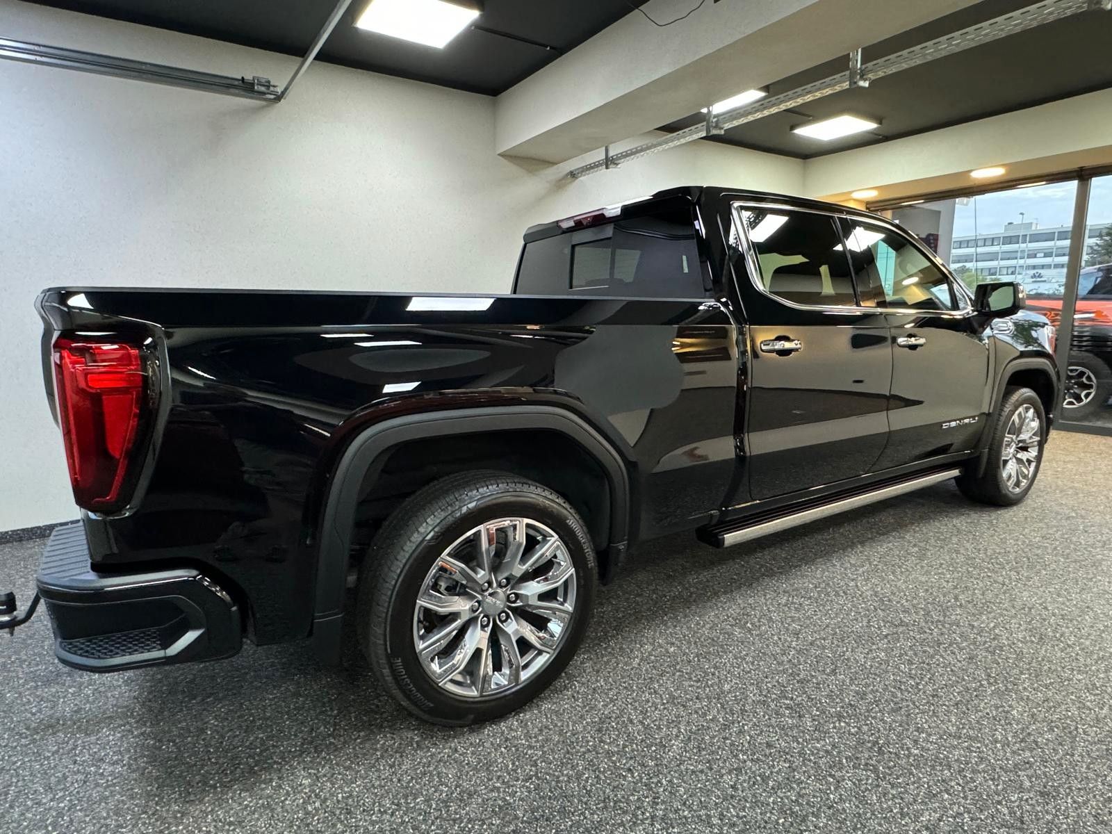 Fahrzeugabbildung GMC SIERRA DENALI 2026 - 4x4-LONG BOX 6.4"