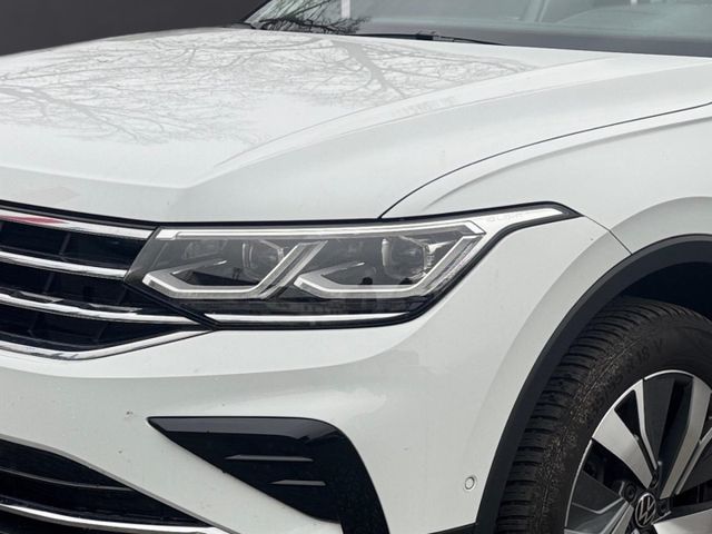 Tiguan Elegance eHybrid DSG IQ Light Panorama AH