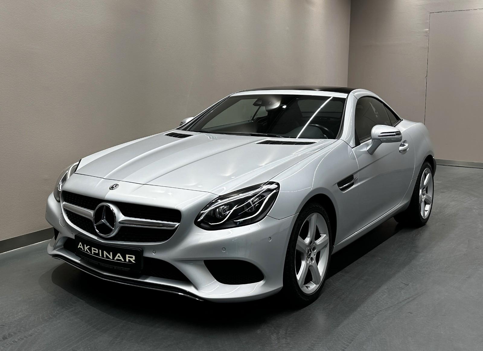 Mercedes-Benz SLC 300 Roadster**PANO*AIRSCARF*MEMORY*2.HAND**