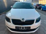 Skoda Octavia Combi Elegance 4x4 DSG ACC Ahk Xenon - Skoda Octavia: Kombi, Elegance