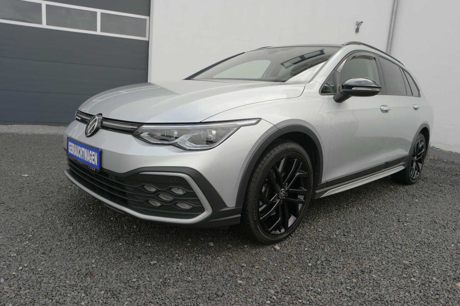 Volkswagen Golf VIII 2.0 TDI Alltrack 4Motion*Navi*RFK*LED