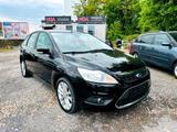 Ford Focus 1.6 Ghia Autom. + Xenon + Klima + 1.Hand - Ford Focus aus 2008: 1.6