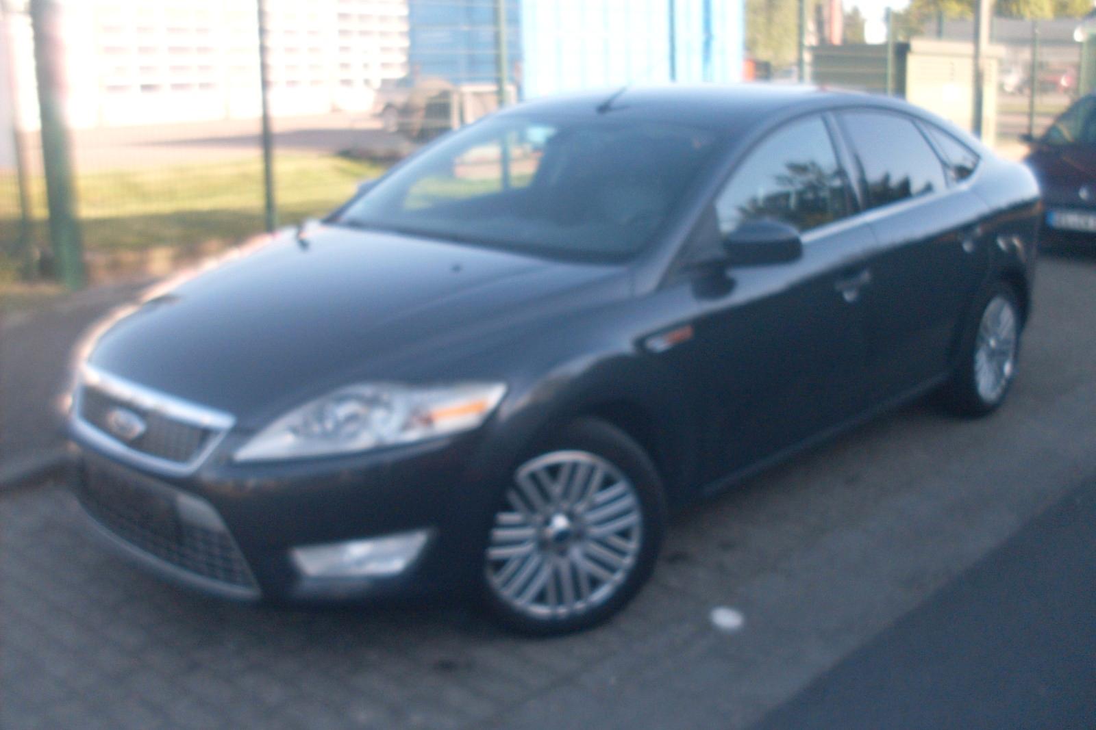 Ford Mondeo Lim. Ghia X, Leder, Navi, AHK.