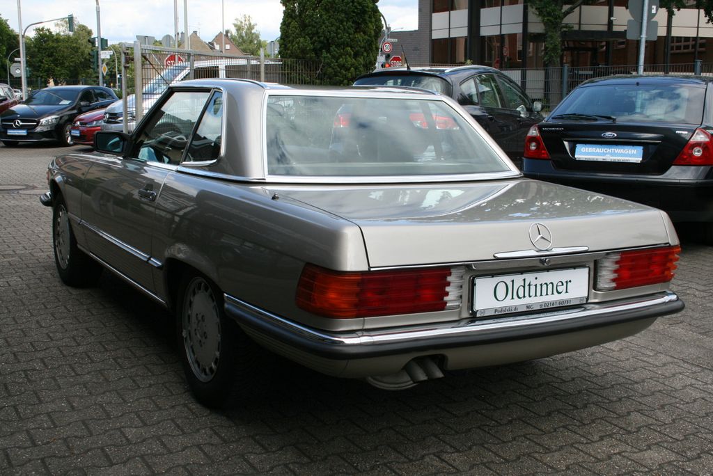 Mercedes-Benz SL 300