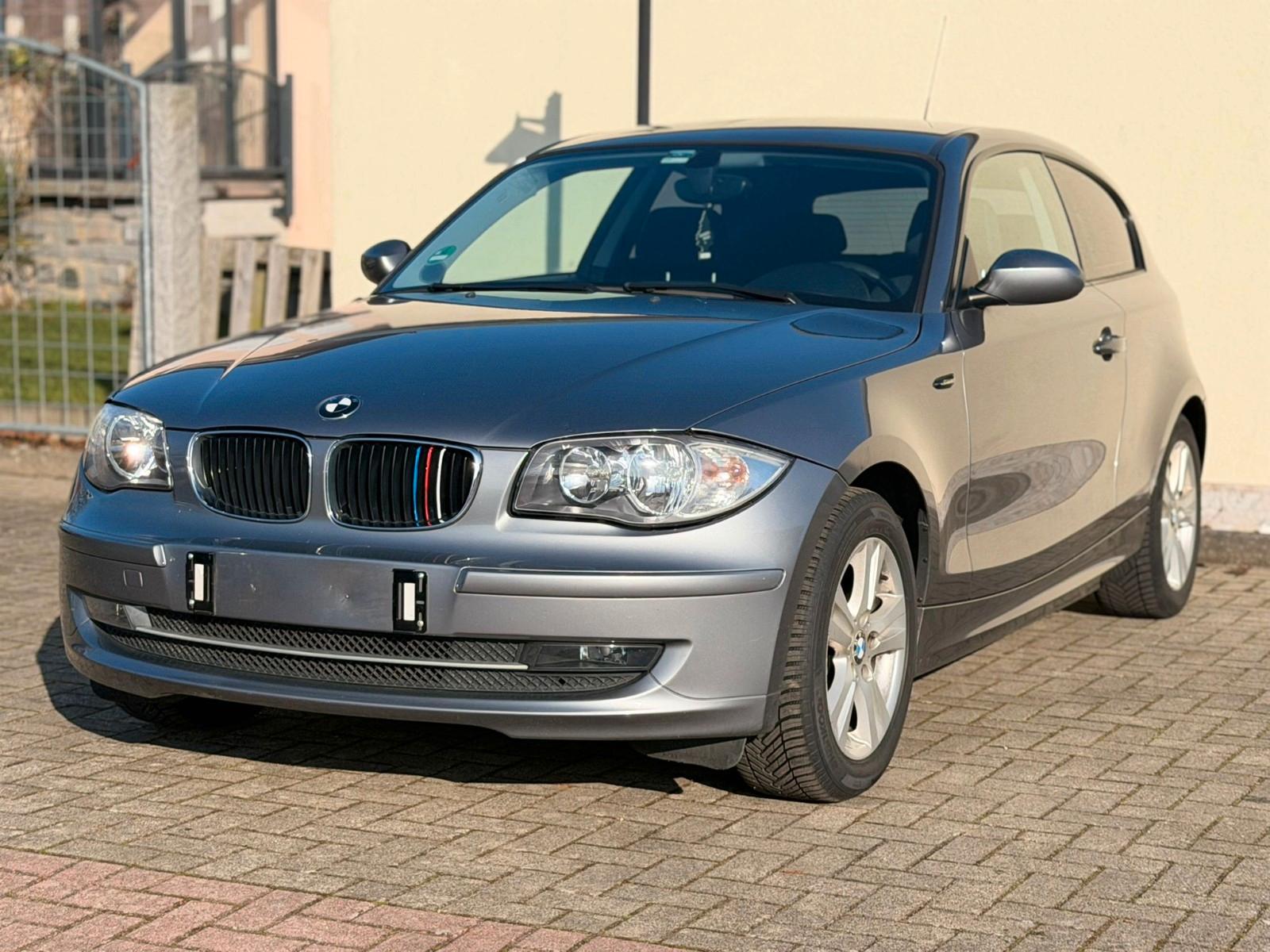 BMW 118i Limousine Automatik TÜV 12/2027