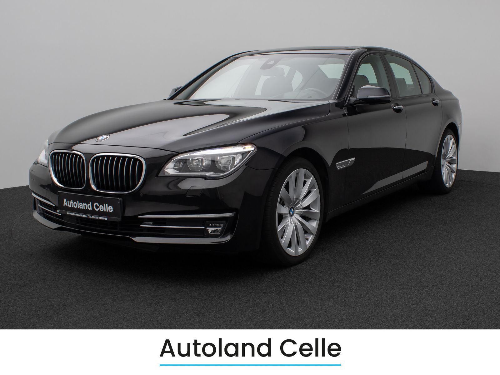 Fahrzeugabbildung BMW 740d xD Glasdach Kamera HUD HiFi Lenkrhzg SoftCl