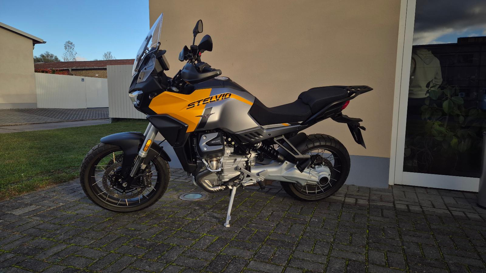 Moto Guzzi Stelvio 1000  (lagernd) Deutschland Versand