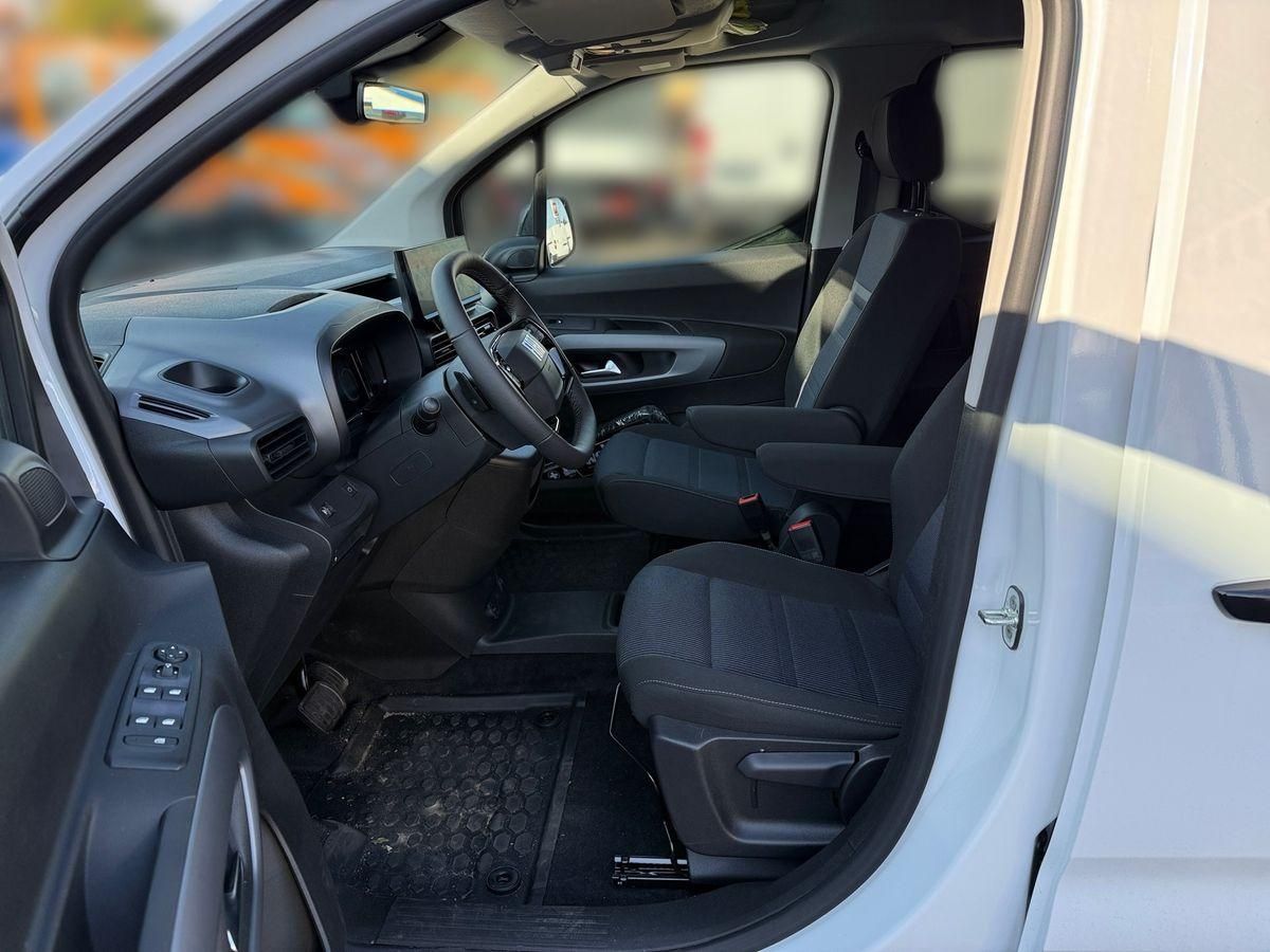 Fahrzeugabbildung Fiat Doblo L1 Kombi 131 AT8