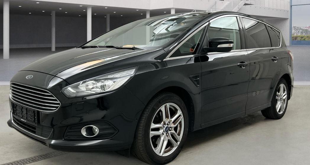 Ford S-Max Titanium 7-Sitzer mit Winter-Paket