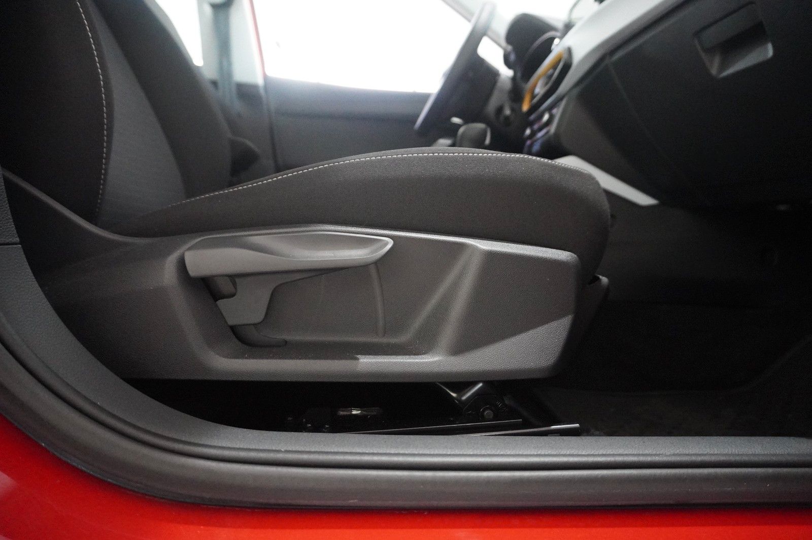 Fahrzeugabbildung SEAT Arona 1.0 TSI STYLE DSG NAVI/VIRTU./SHZ/PDC/DAB+