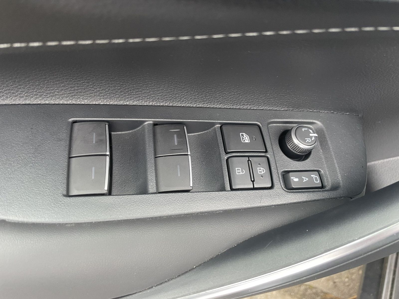 Suzuki Swace - Bild 11