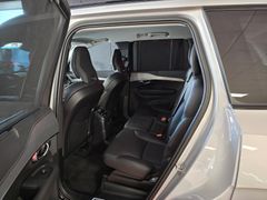 Fahrzeugabbildung Volvo XC 90 T8 Plus Dark Recharge Plug-In Hybrid AWD