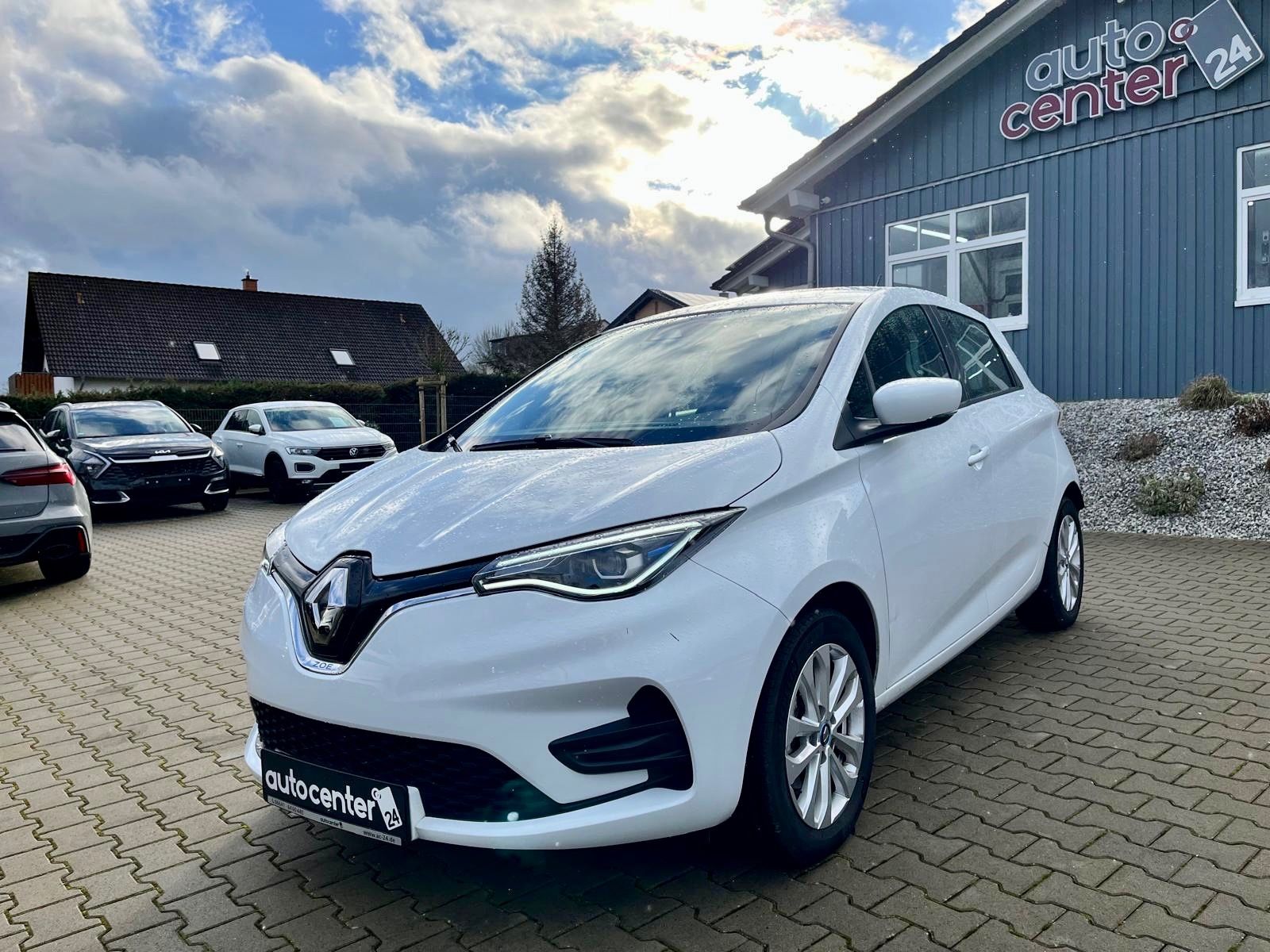 Fahrzeugabbildung Renault ZOE°Experience°52 kWh°Winterpaket°Kamera°LED°