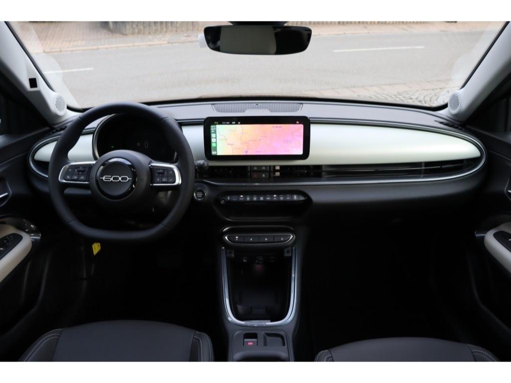 Fiat 600 HYBRID LA PRIMA 1.2 110 PS DCT6 LED NAVI KAM