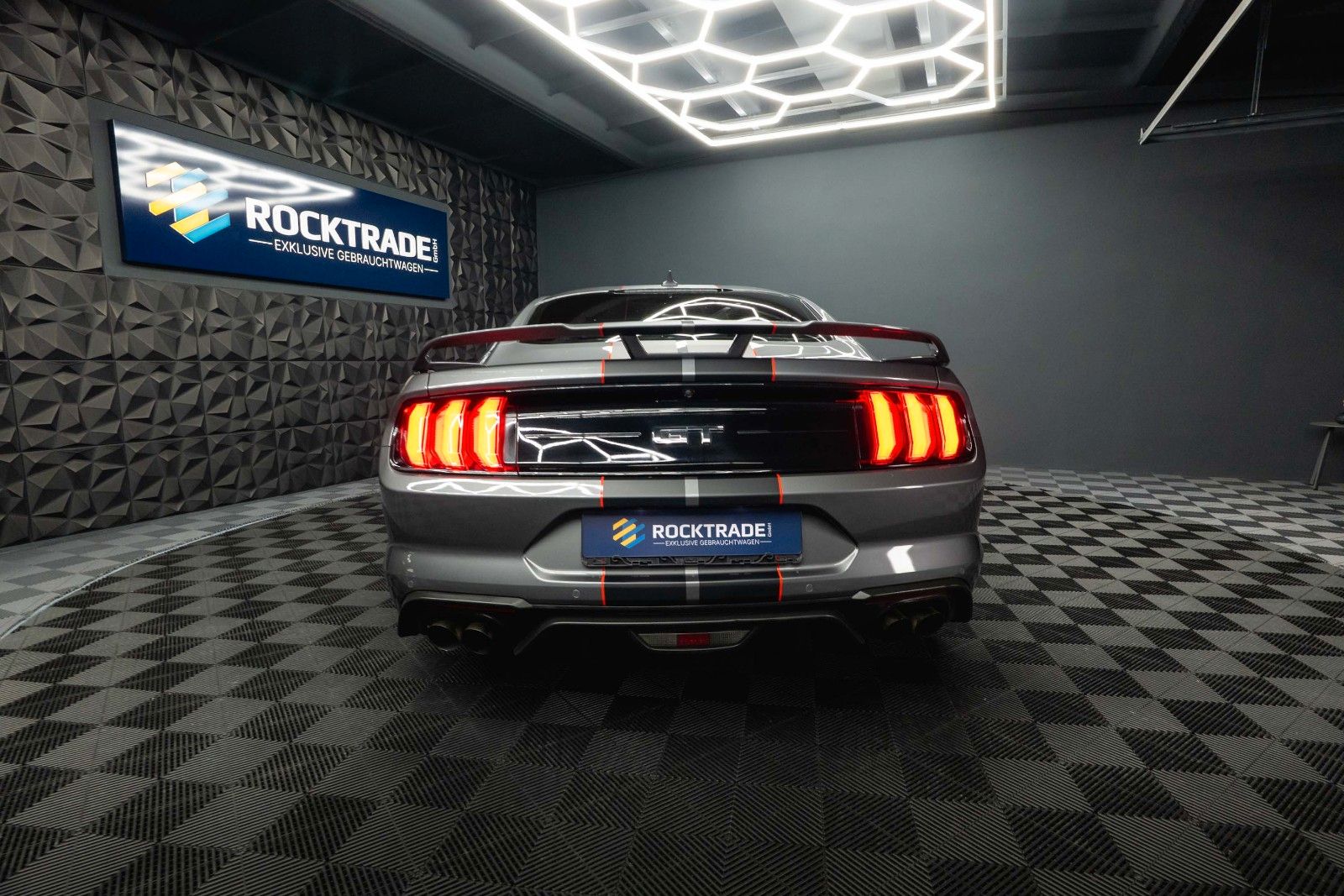 Fahrzeugabbildung Ford Mustang Shelby GT 500 5.0 V8 Performance CarPlay