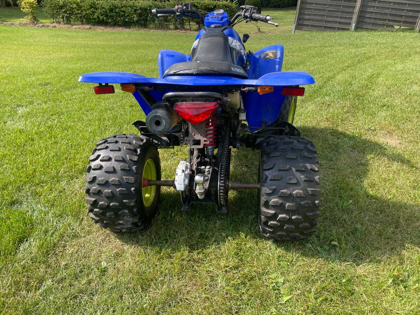 Kymco  2004 — rear view