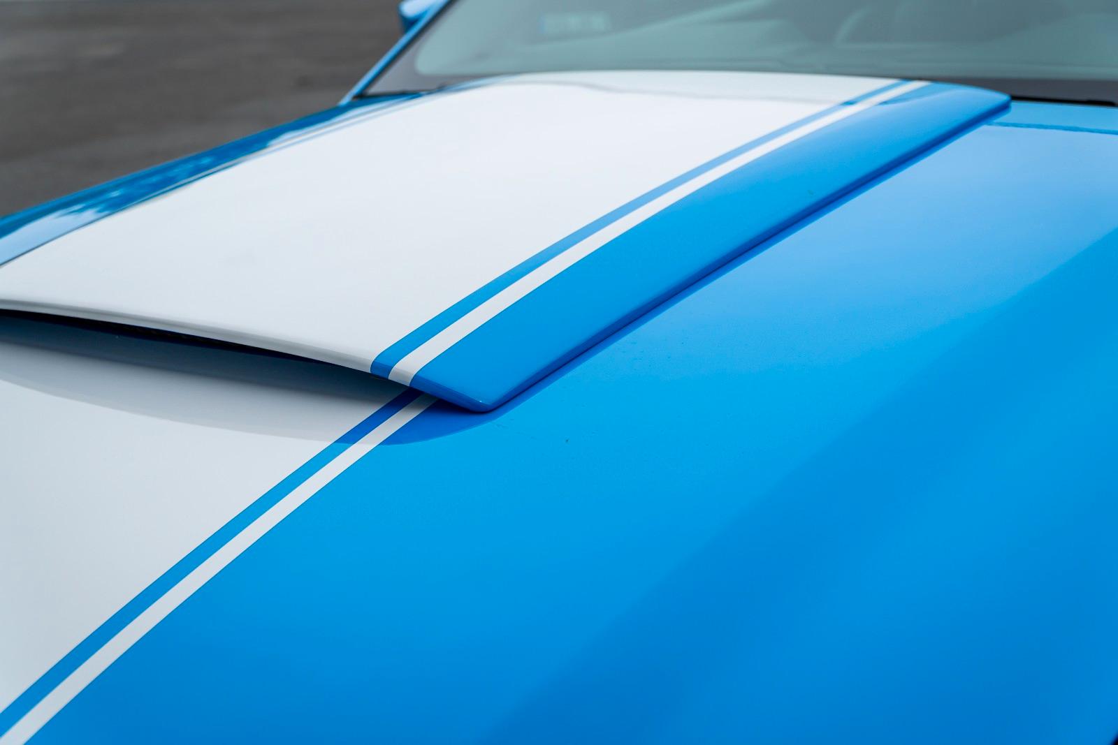 Ford Mustang V6 3,7 -KLIMA/SCHALT/LEDER/SHZ/XENON/R18