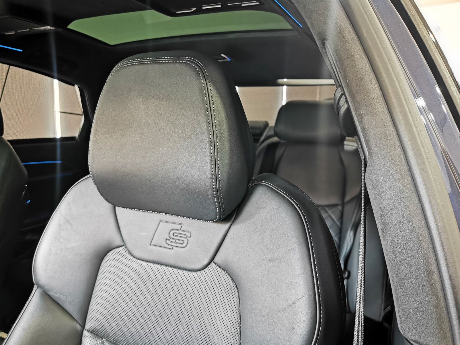 Audi A8 60 TFSIe LANG S-LINE | GARANTIE PLUS bis 2027 foto 21