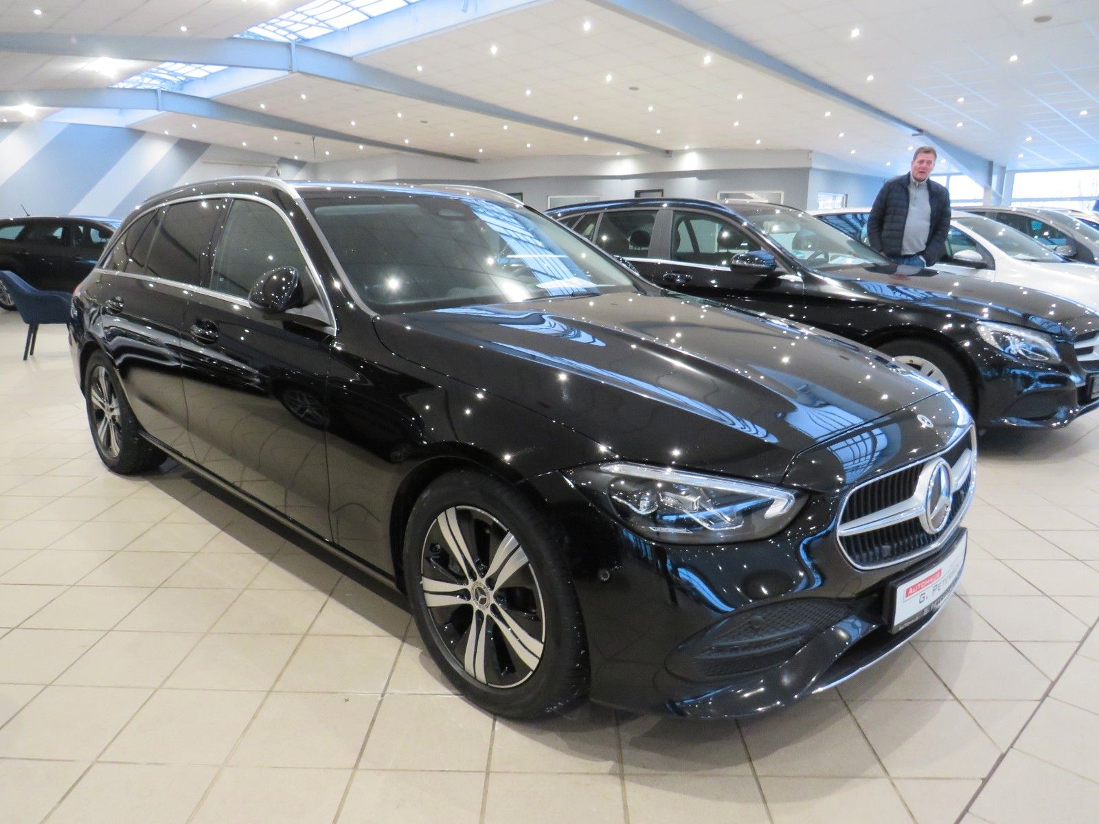 Fahrzeugabbildung Mercedes-Benz C 220 T d*LED*AHK*CAM*Spur*Toten*Distr*Fernlicht