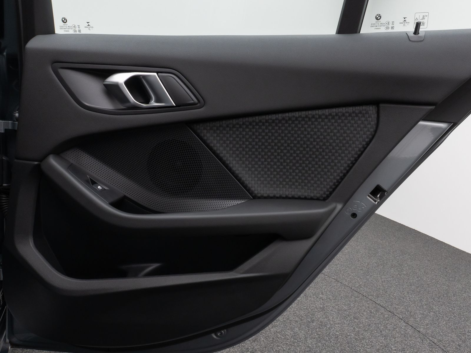 Fahrzeugabbildung BMW 118i DAB CockPitPr PDC Alarm Geschwindigkeitsreg