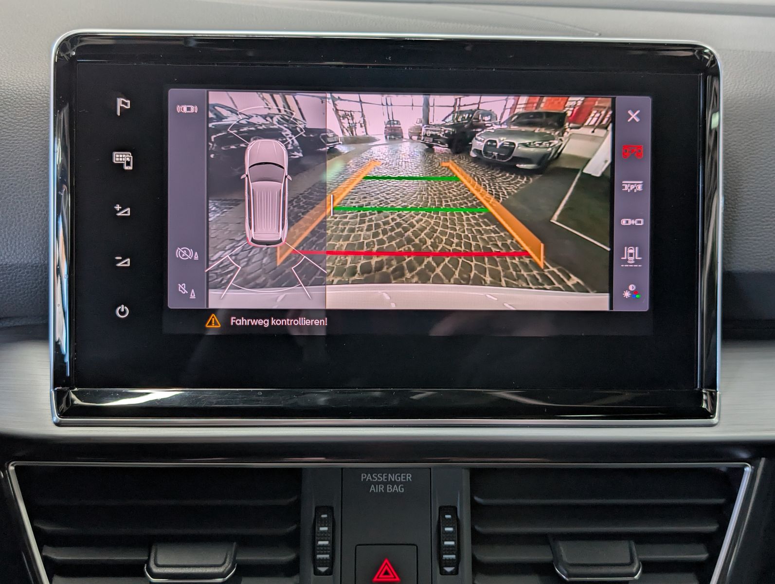 Fahrzeugabbildung SEAT Tarraco FR AHK PANO ACC VIRT APP MEMO BEATS StHz