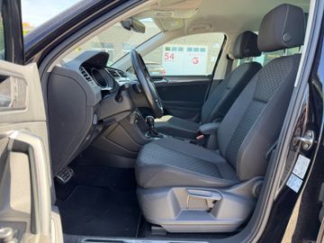 Volkswagen Tiguan - 10