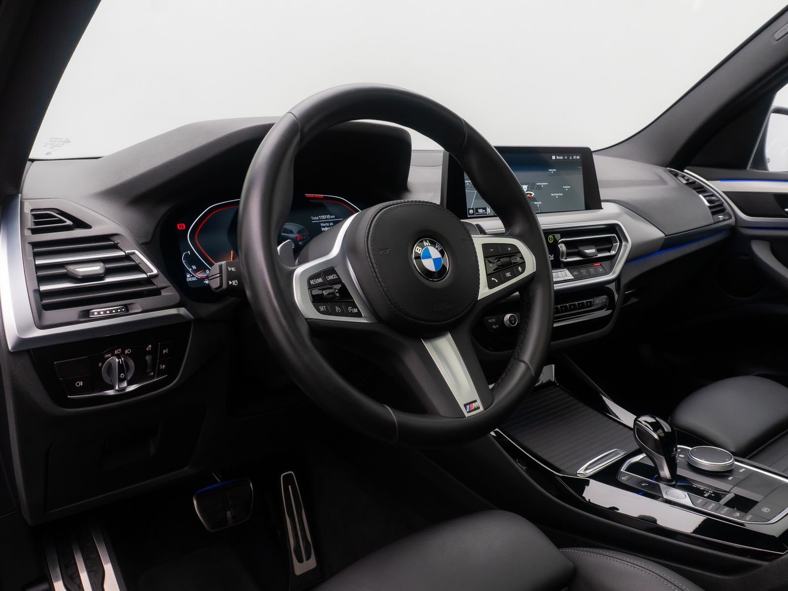 Fahrzeugabbildung BMW X3 xD20d  M Sport Panorama Kamera DAB AHK 19Zoll