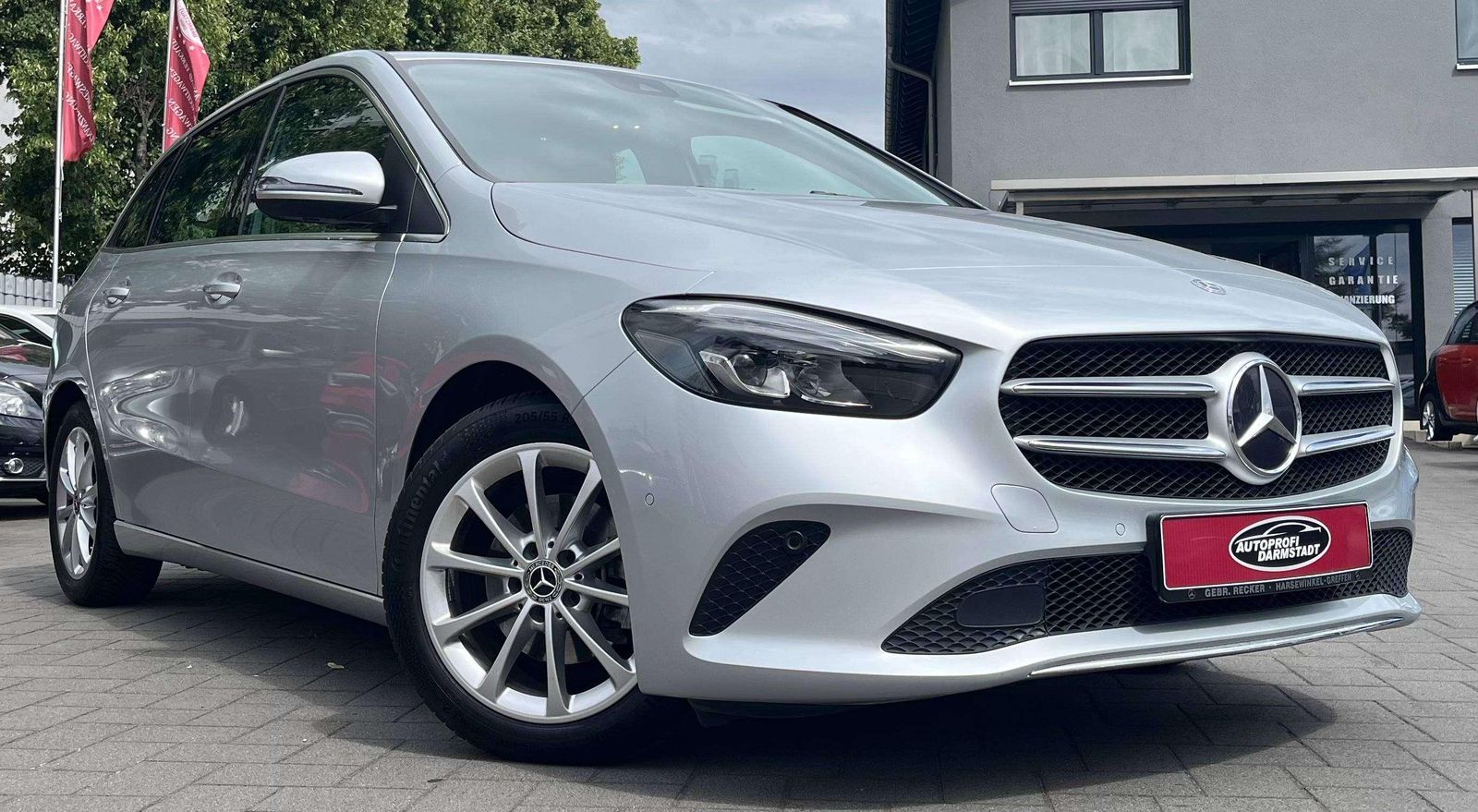 MERCEDES-BENZ B 180 B 180 TÜV AU NEU*PDC*CARPLAY*NAVI*KAMERA*