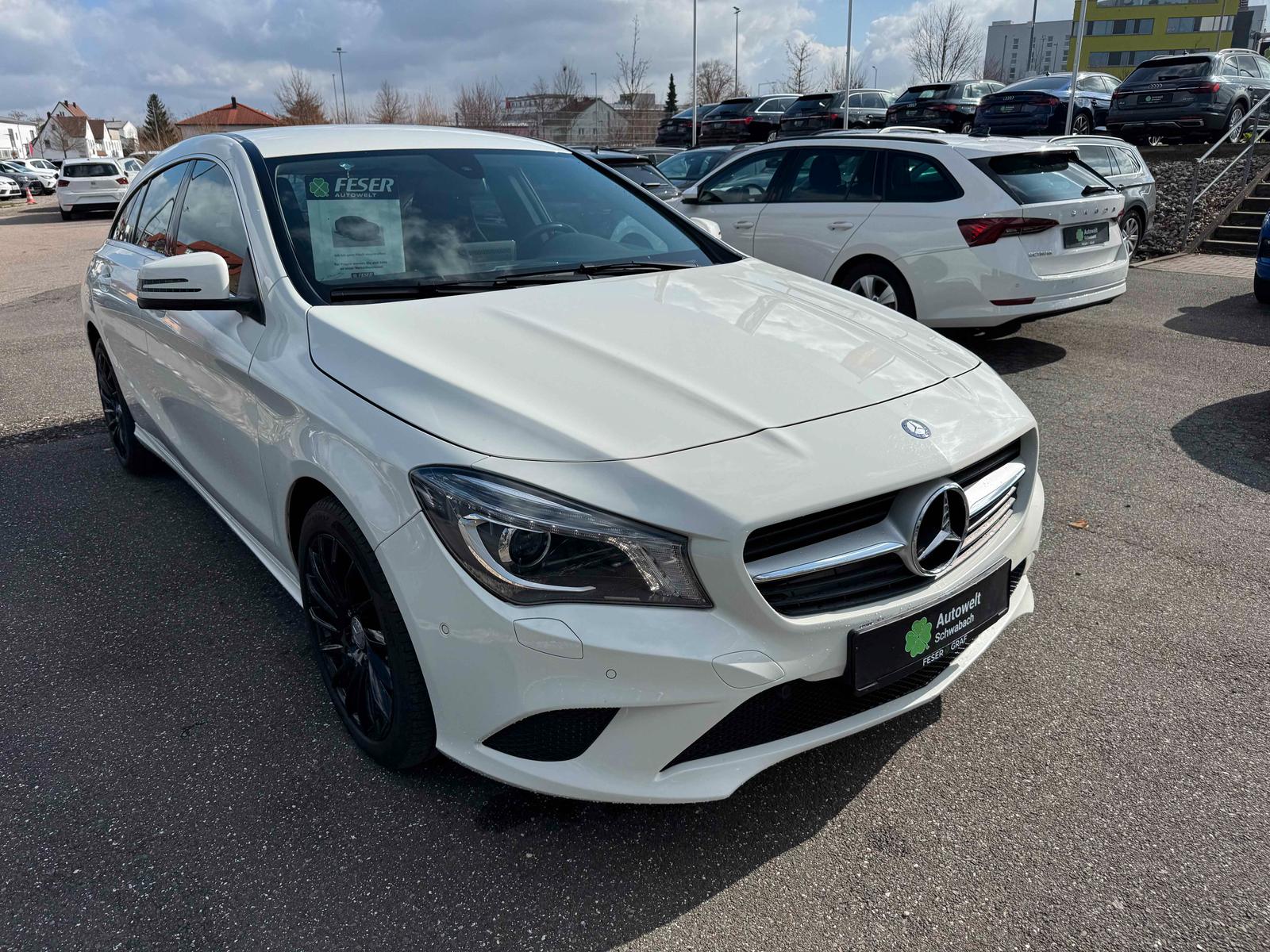 Mercedes-Benz CLA 180 Shooting Brake XENON KAM NAVI PILOT SHZ